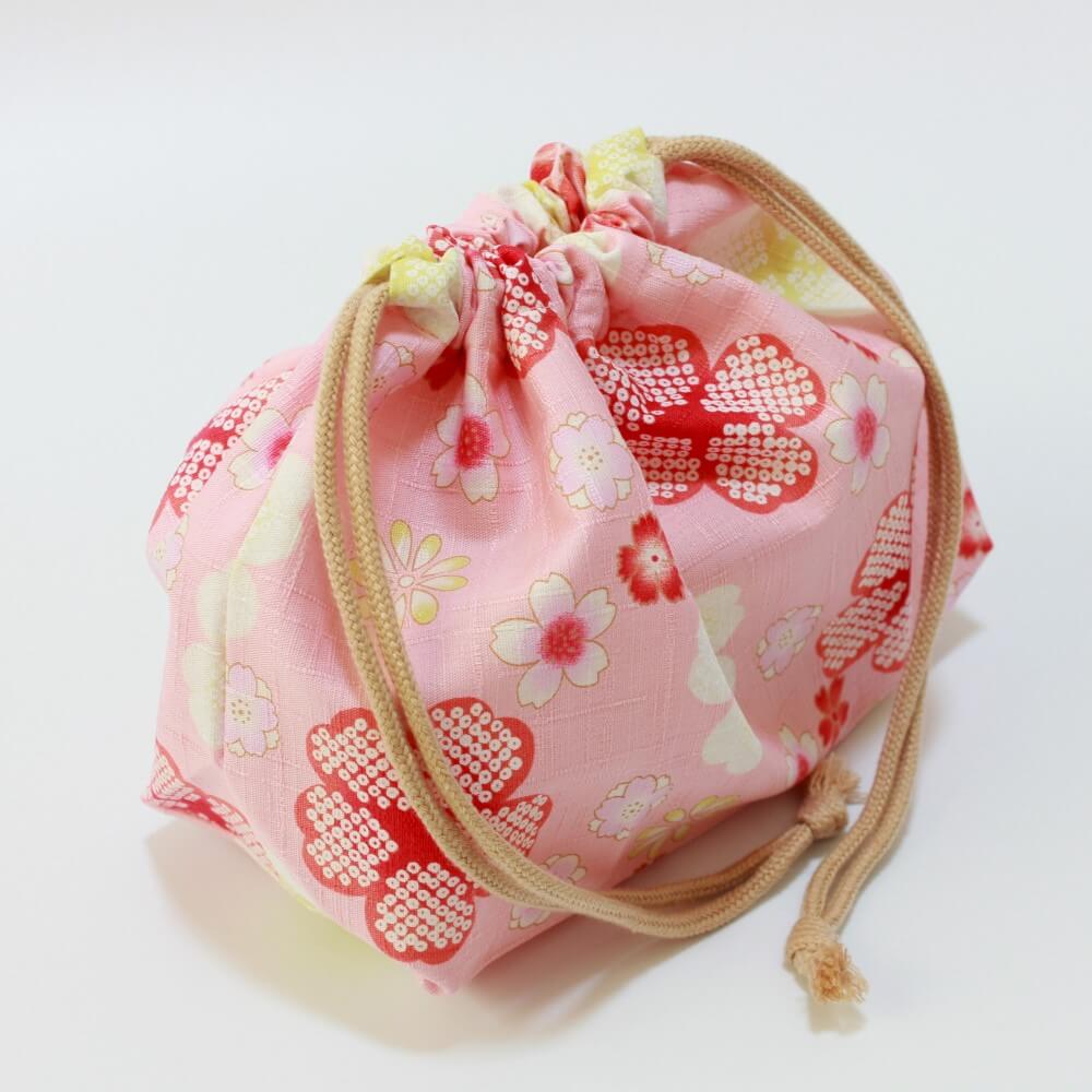 angled shot kimono yume sakura bento bag closed