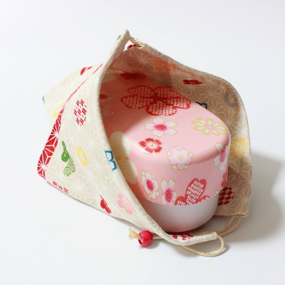 bento box inside hana hime komon bento lunch bag