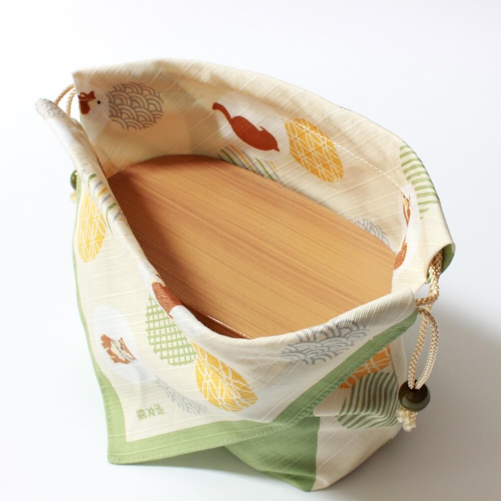 bento box inside mame shiba komon bento pouch