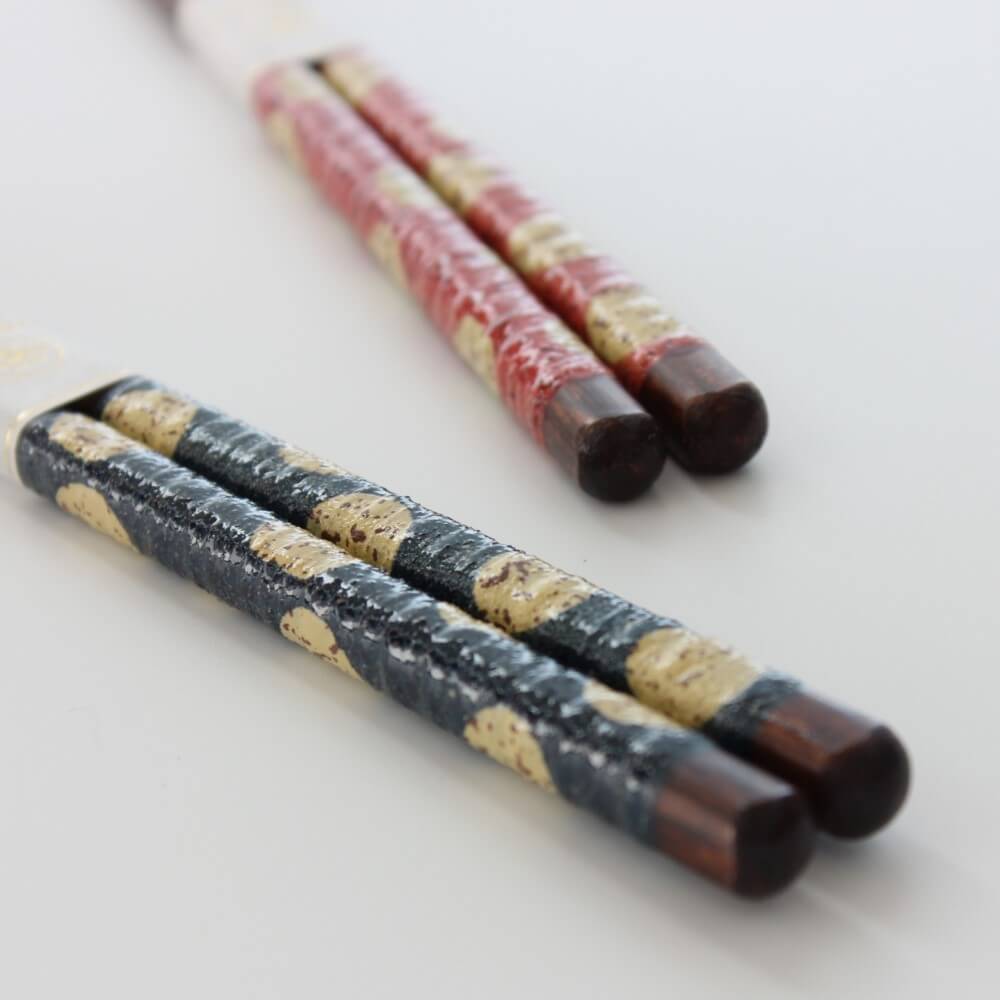 blue mizutama chopsticks in the foreground