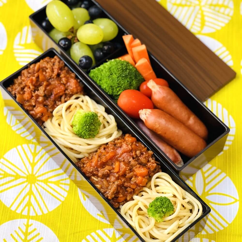 spaghetti bolognese lunch natural woodgrain long slim bento box