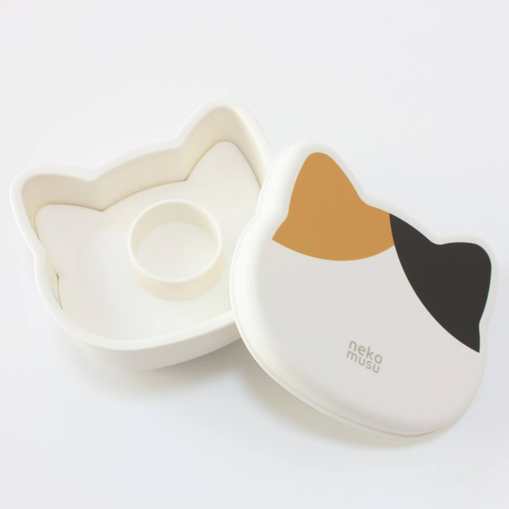 calico cat onigiri bento case lid off