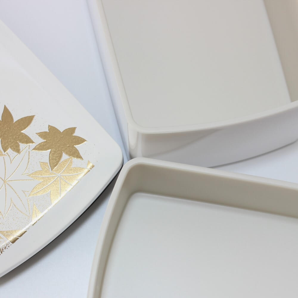 close up surface hanamaru white rectangle bento box