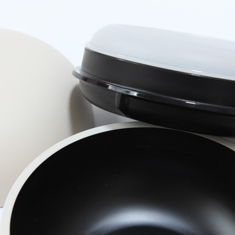 close up top layer with lid on ivory mayudon bento box