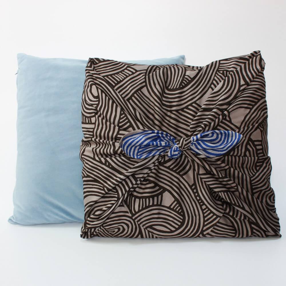 cushion wrapped with 104cm knot dark grey blue reversible furoshiki