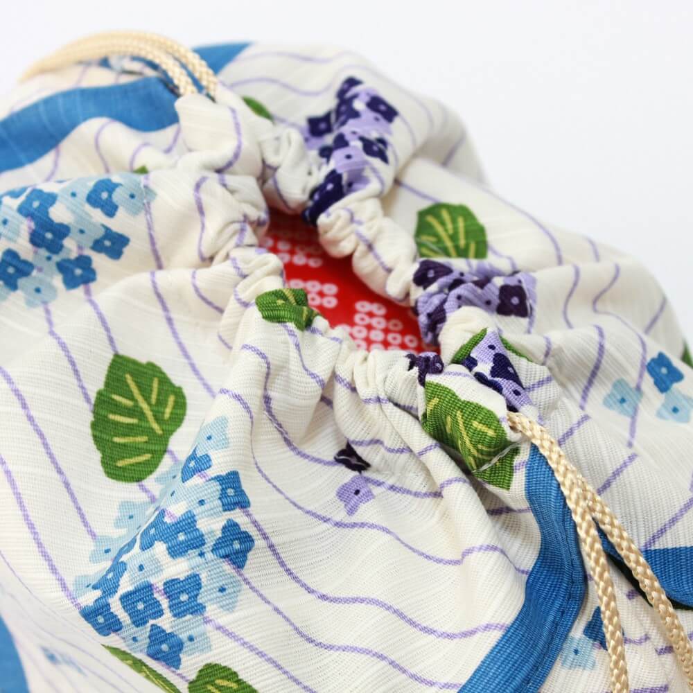 drawstring closed hydrangea bento lunch bag