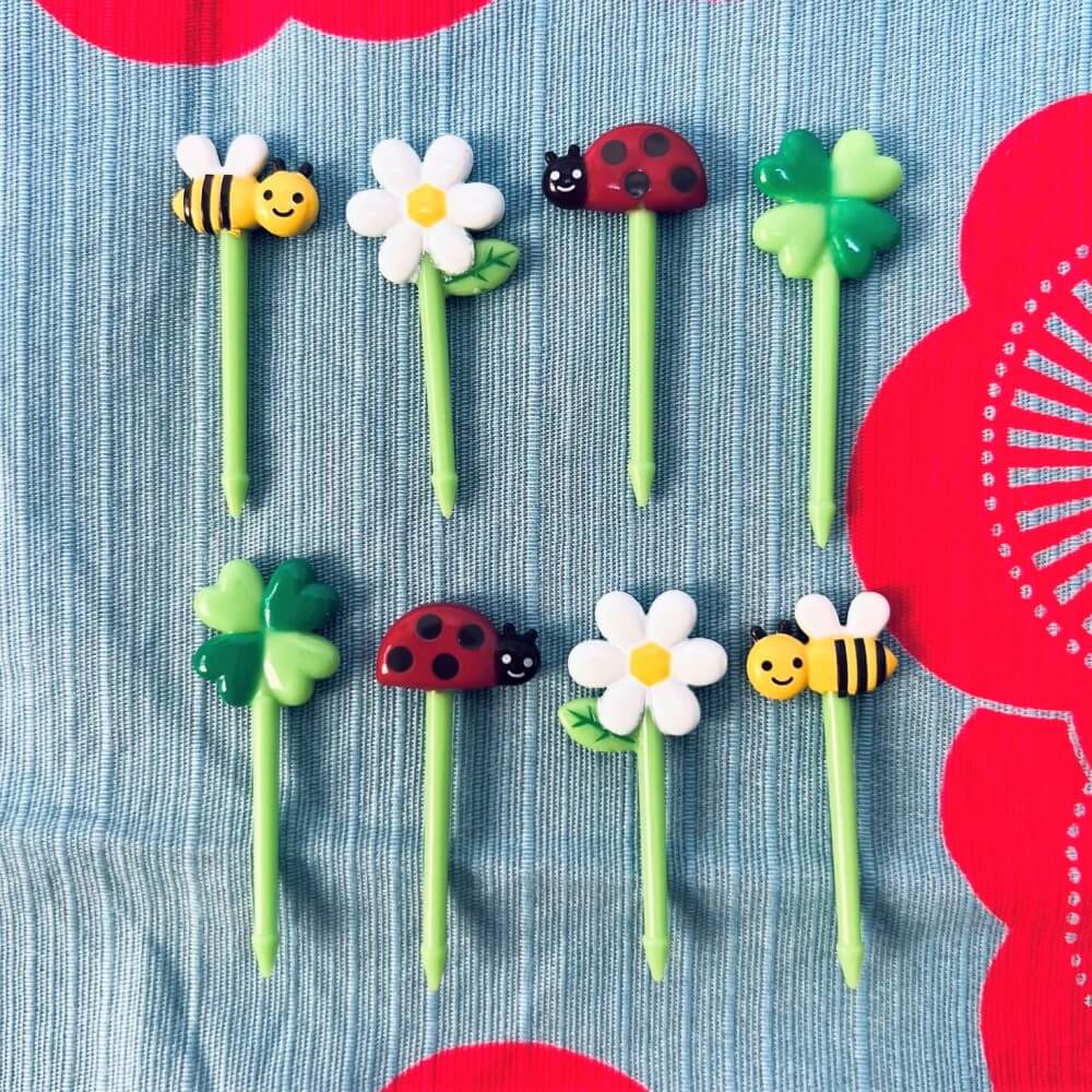 flower bee food picks 8 pieces