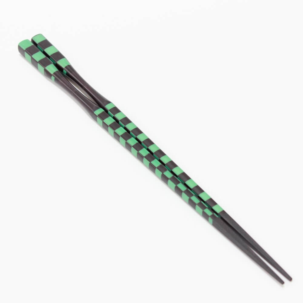 full view ichimatsu green curved neck chopsticks