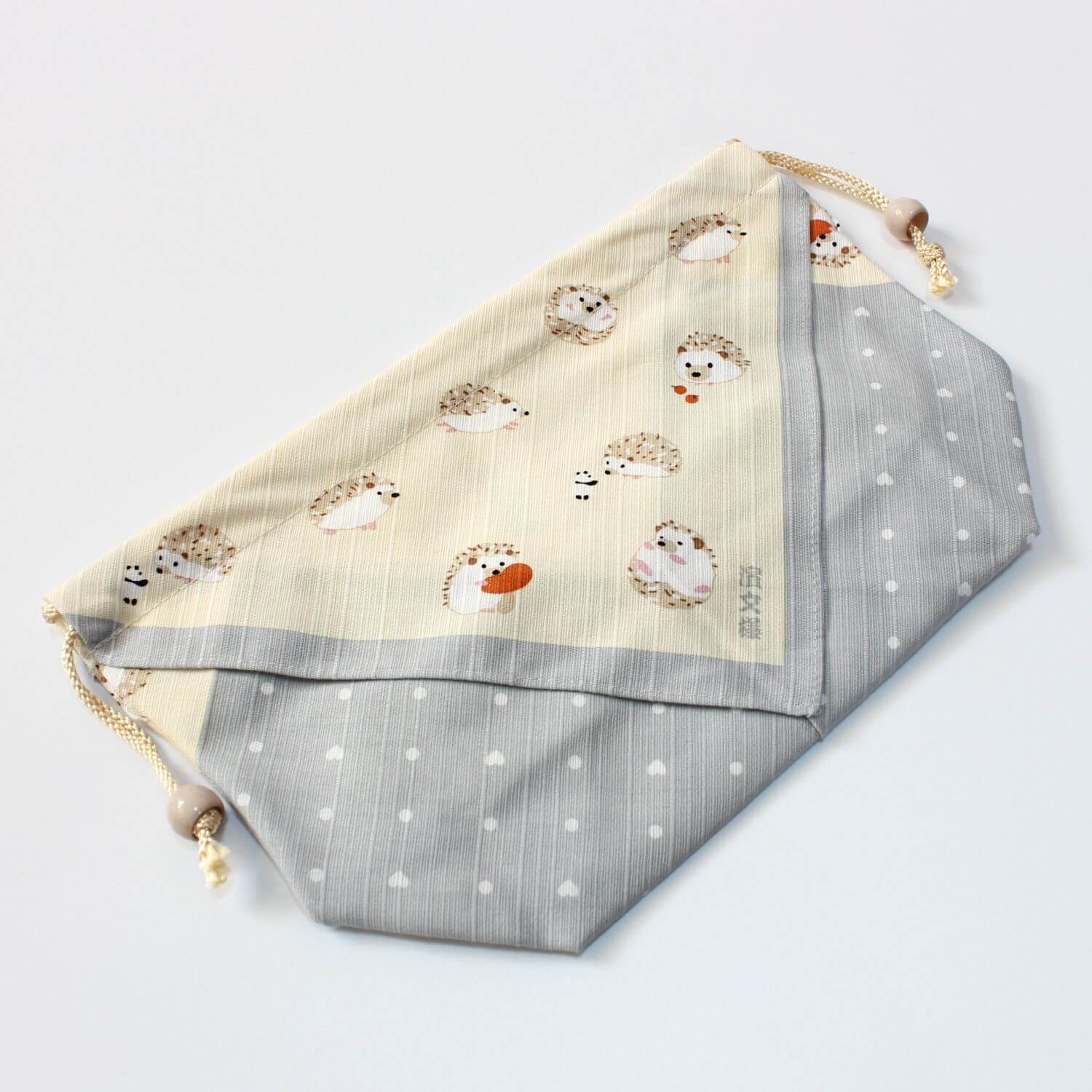 hamamonyo hedgehogs bento lunch bag laid flat