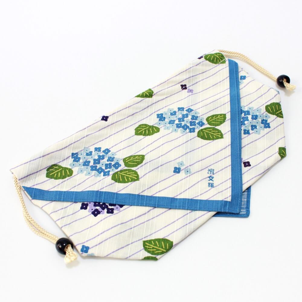 hydrangea bento lunch bag laid flat