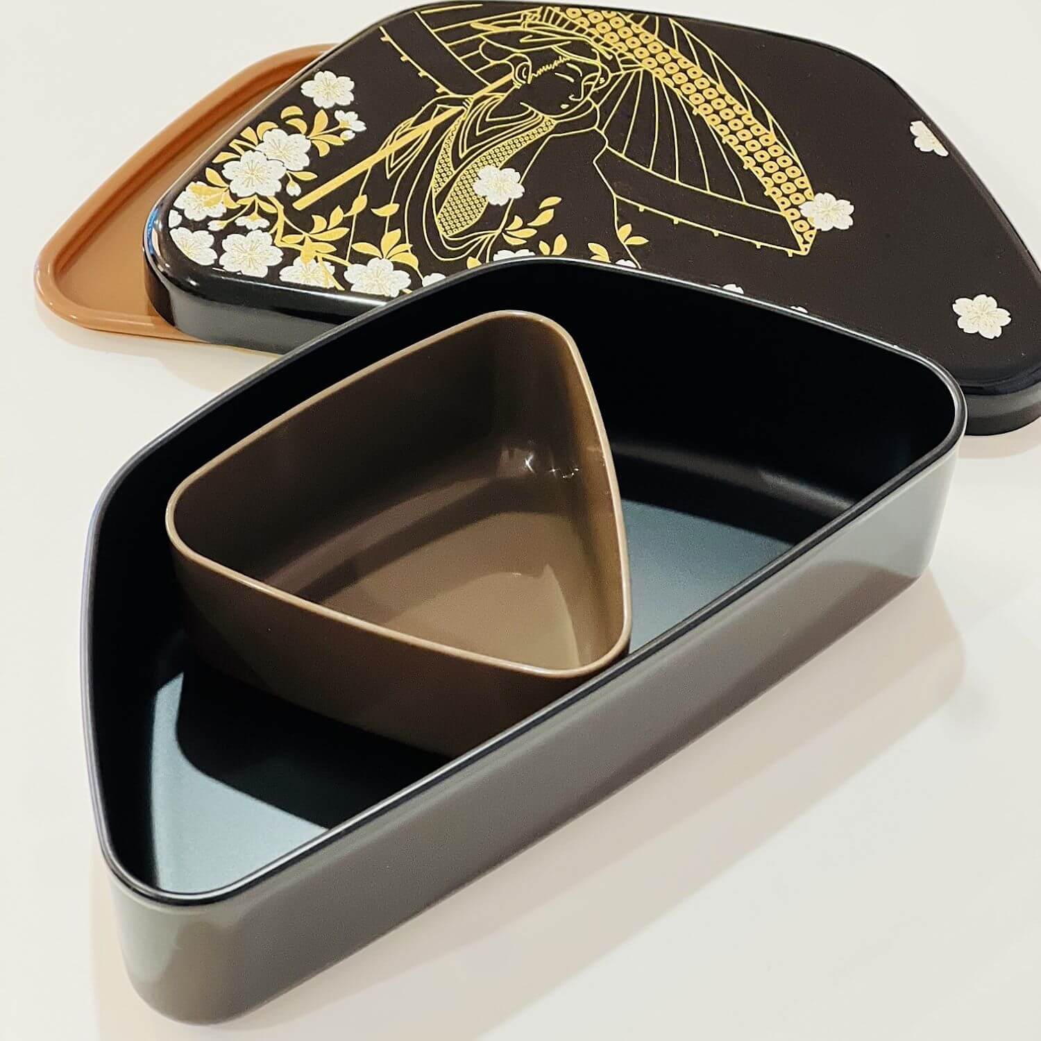 Fuji Onigiri 1 Tier Bento Box | 460ml capacity | Gold Print Lid