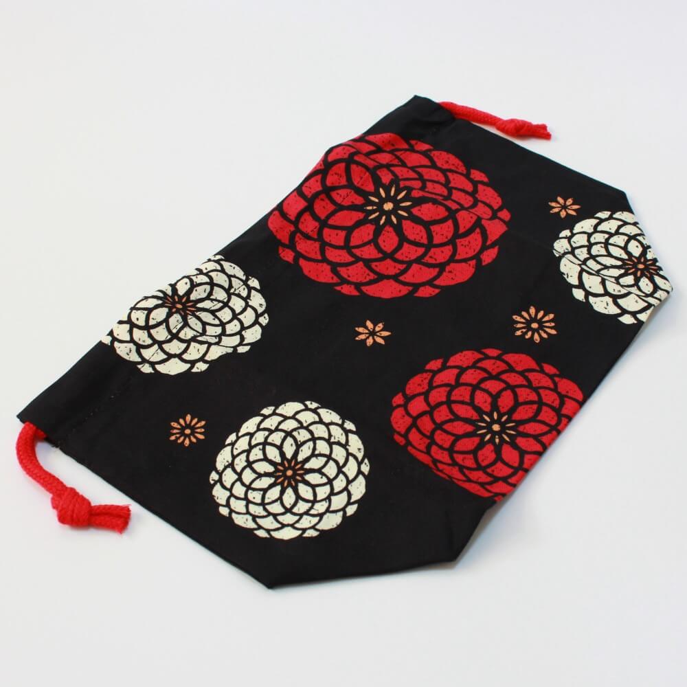 momoka black bento lunch bag laid flat