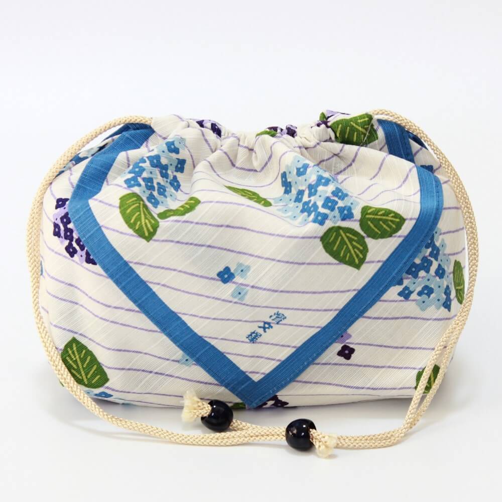 product photo hydrangea bento lunch bag