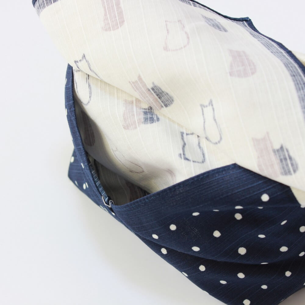 side pocket cat navy bento lunch bag