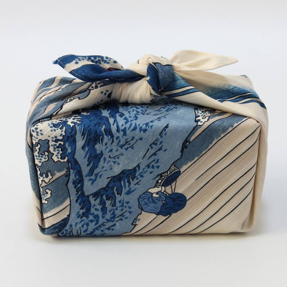 side profile bento box wrapped in koshu kajikazawa furoshiki