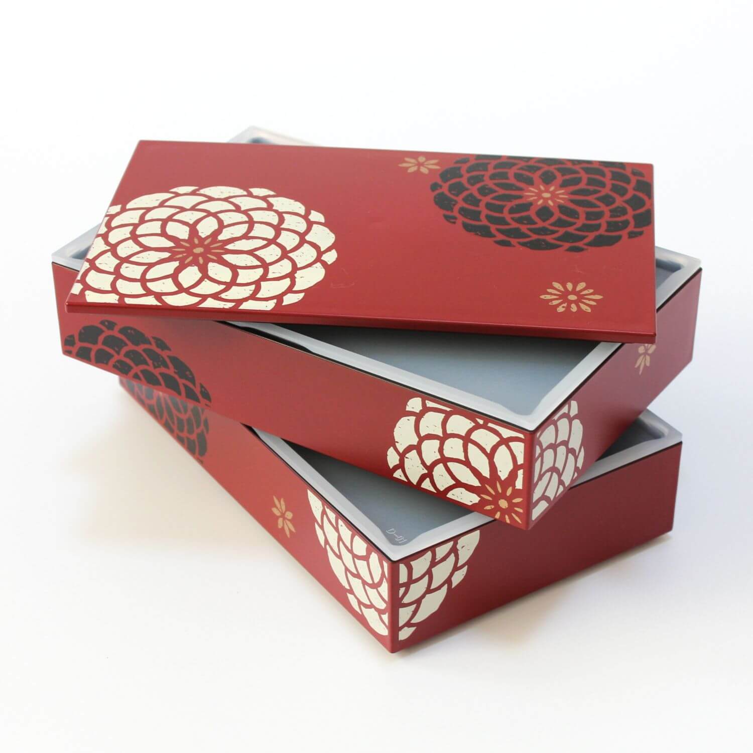 red momoka rectangle bento box with layers staggered