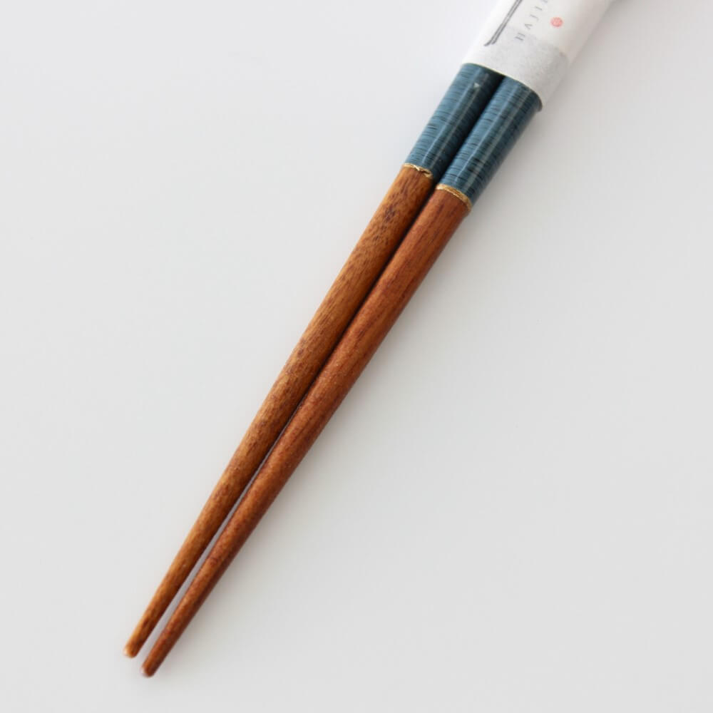 reddish brown tipos of mutsuki blue chopsticks