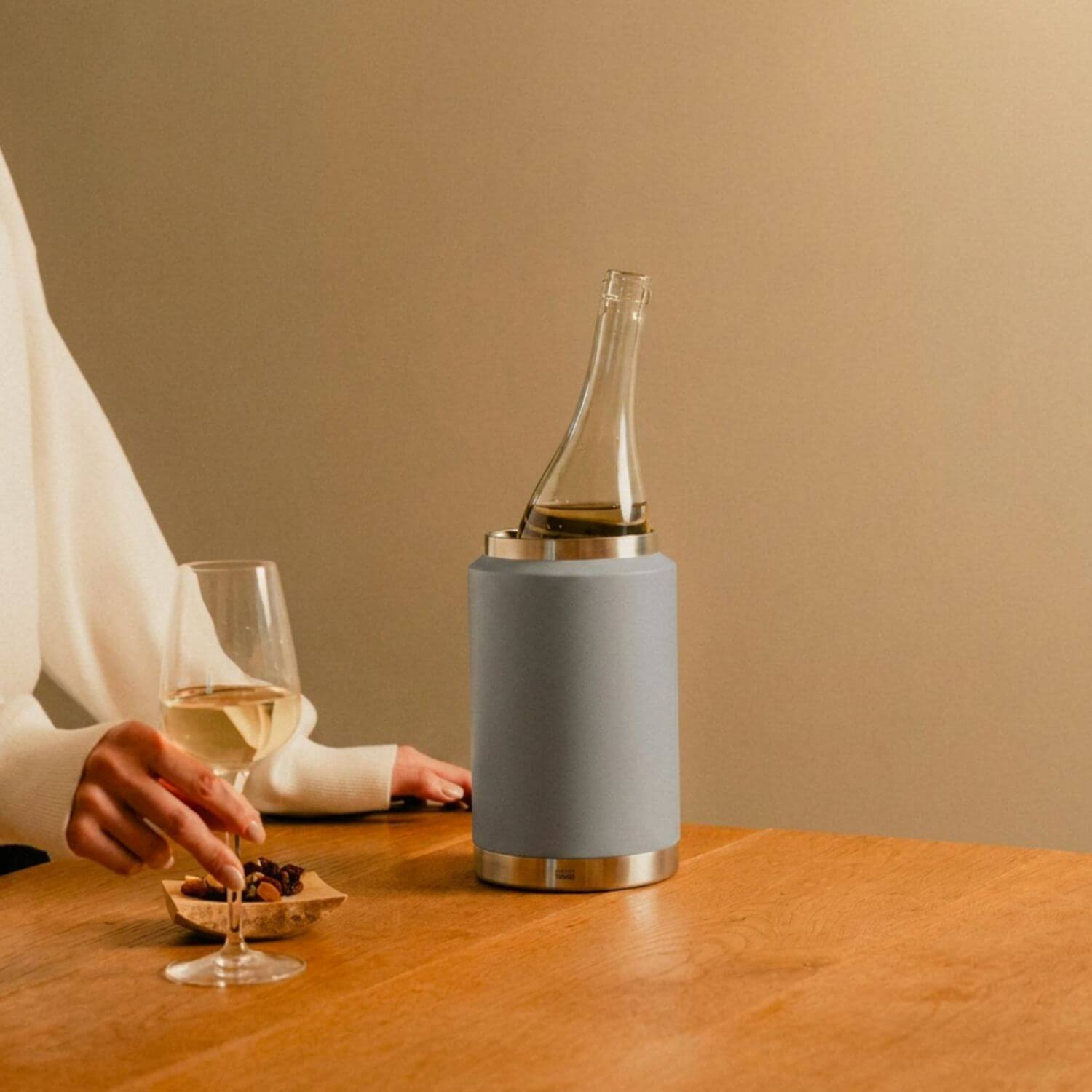 white wine bottle housedin torus bottle jug