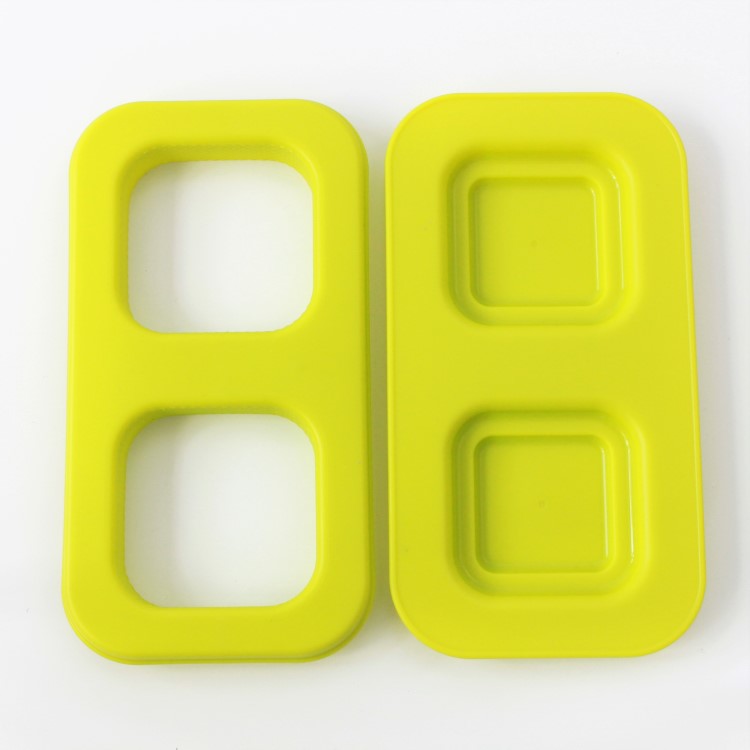 photo showing the top and bottom moulds