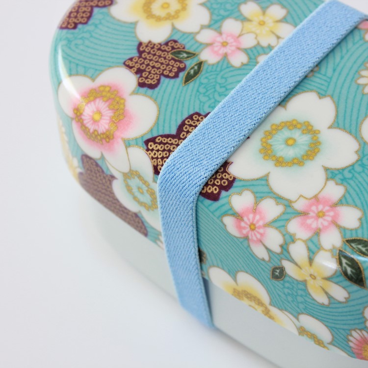 Light Blue Bento Box Elastic Band around bento box