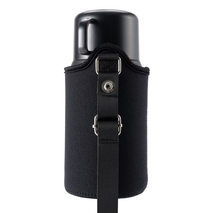 Close up shot showing the adjustable straps of the jacket that holds the trip drink bottle from thermo mug
