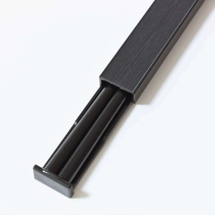 chopsticks in its case