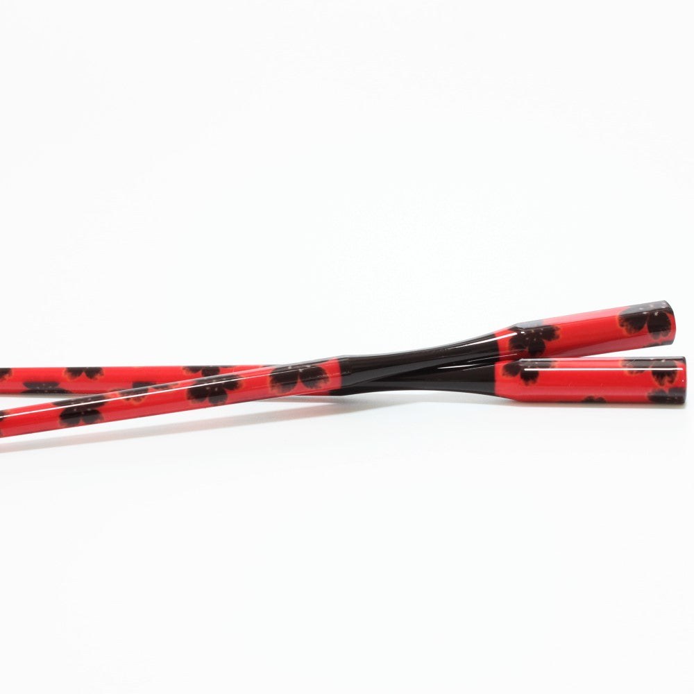 Majime Life Ohashi Collection Chopsticks Black Cosmos stylish pose of chopstick set