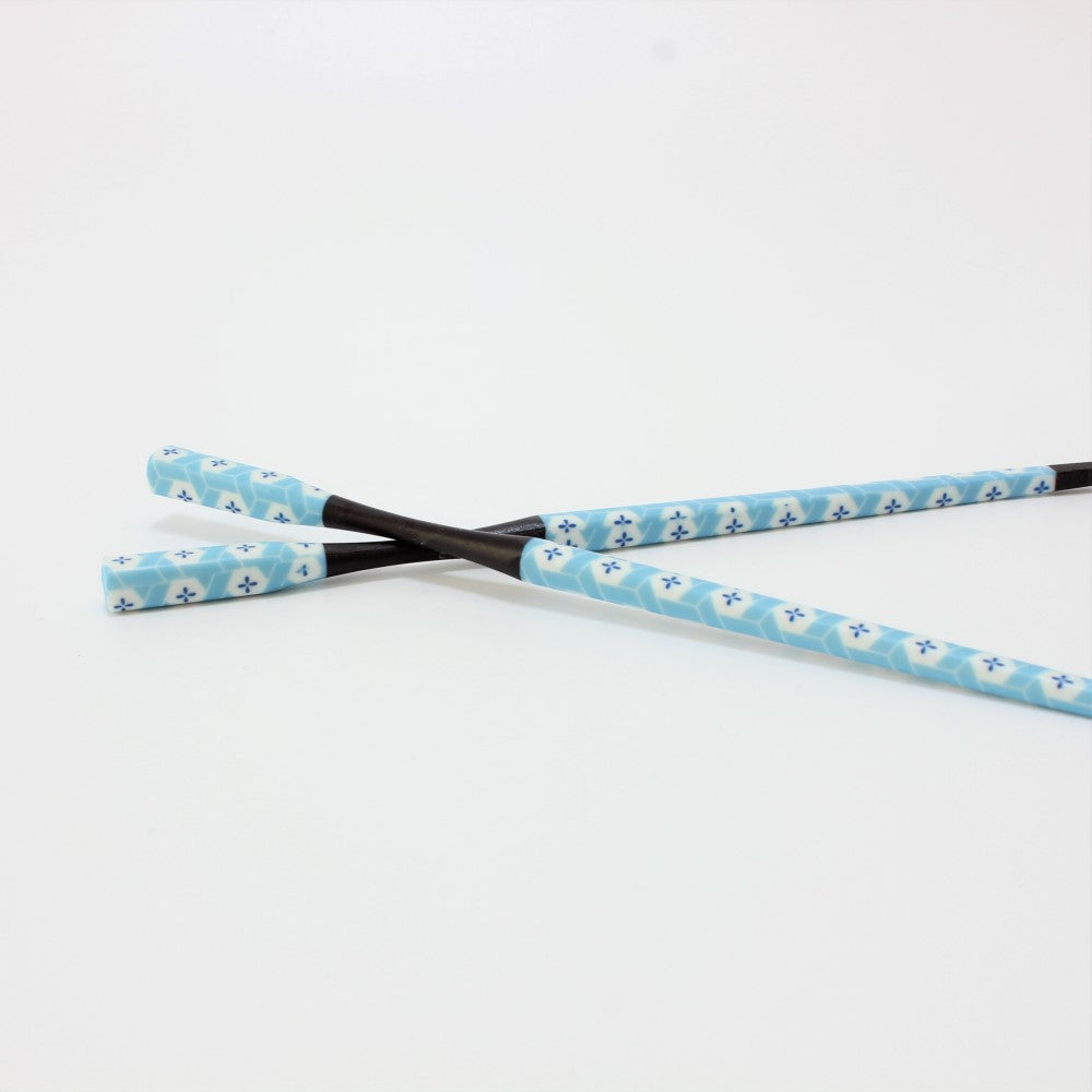 Majime Life Ohashi Collection Chopsticks Hana Ajiro chopstick on each other cross angle