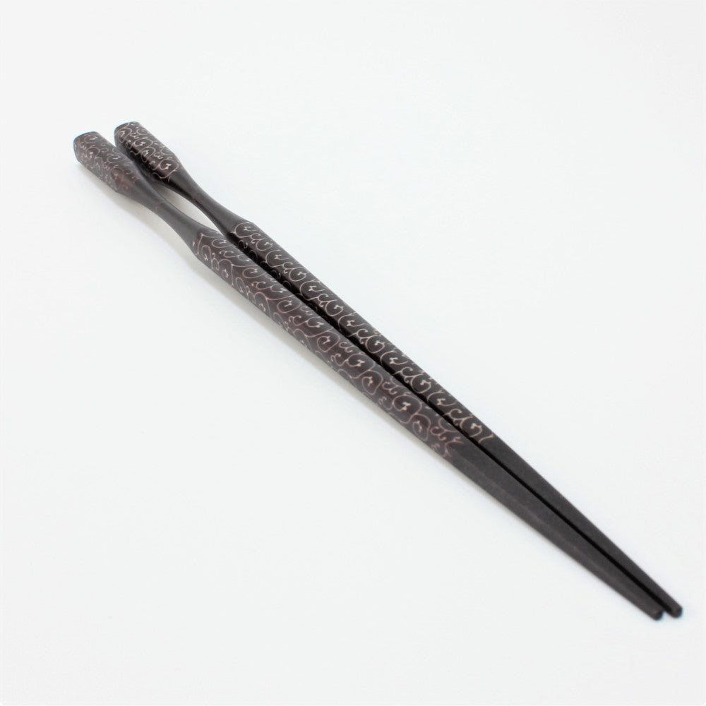 Majime Life Ohashi Collection Chopsticks Karakusa Iron Navy Blue showing arabesque pattern