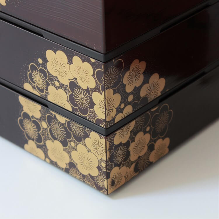 close up shot of the corner of hanamaru brown bento lunch box