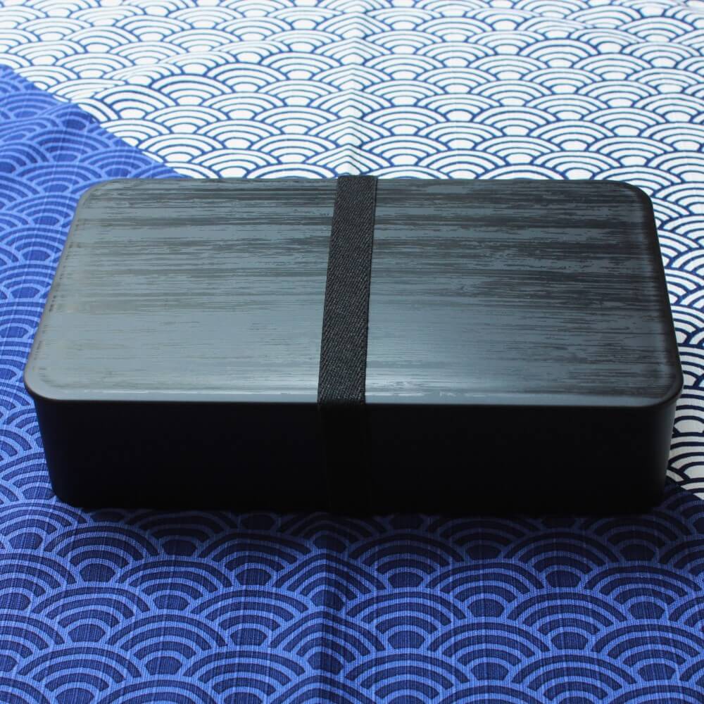 charcoal black bento box with lunch band