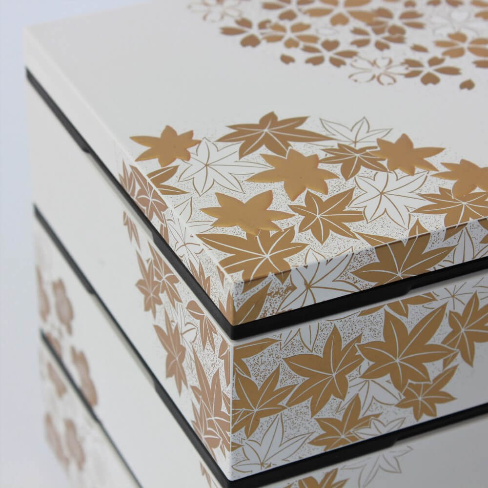 close up corner hanamaru white 3 tier picnic bento box