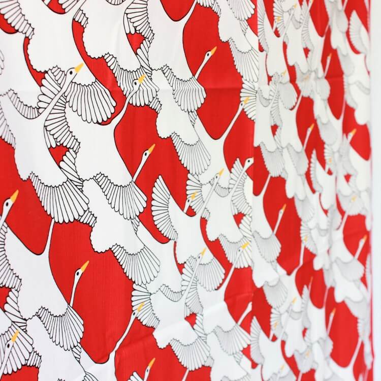 close up cranes 90cm red furoshiki hama monyo