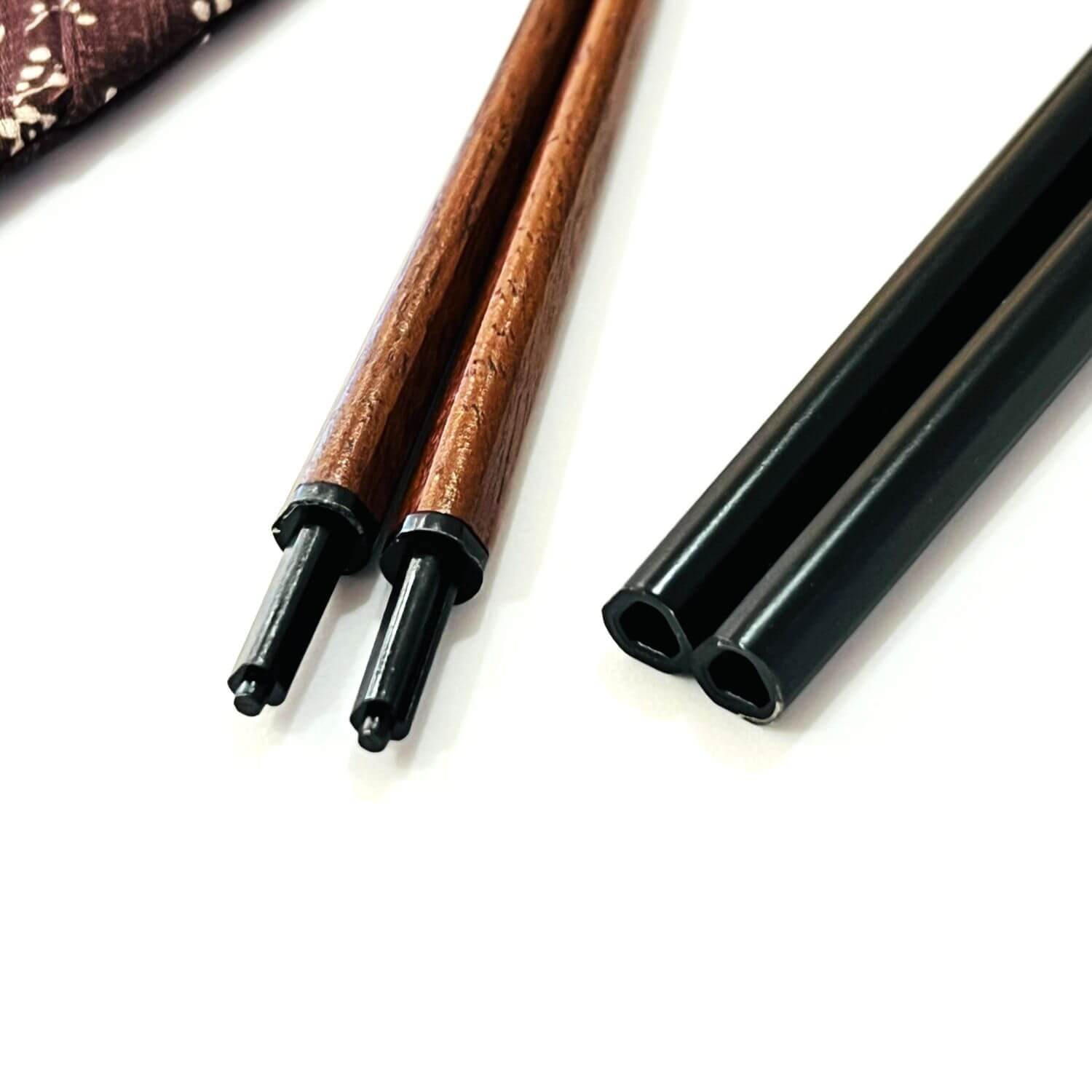 close up of the joints of the detachable chopsticks