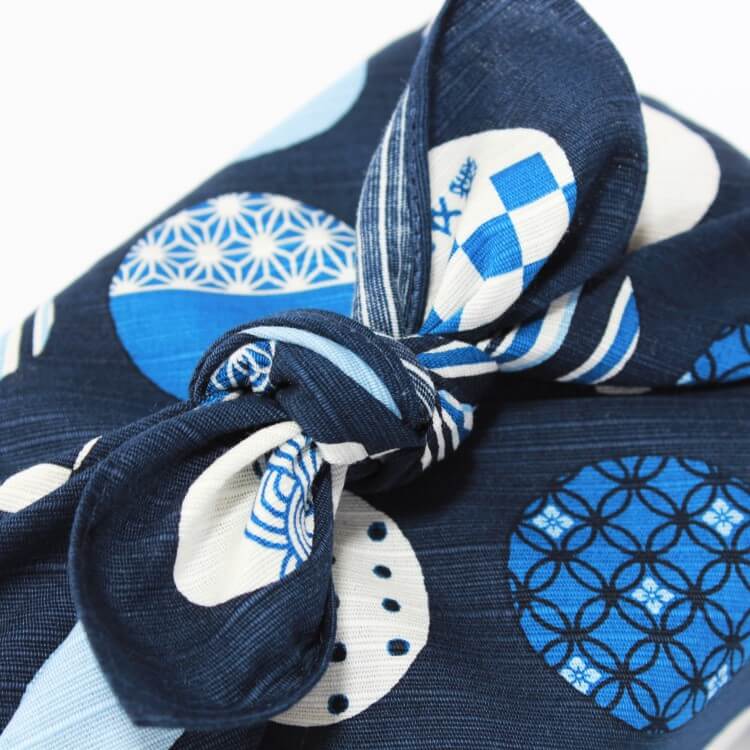 close up shot of the knot of odama blue furoshiki