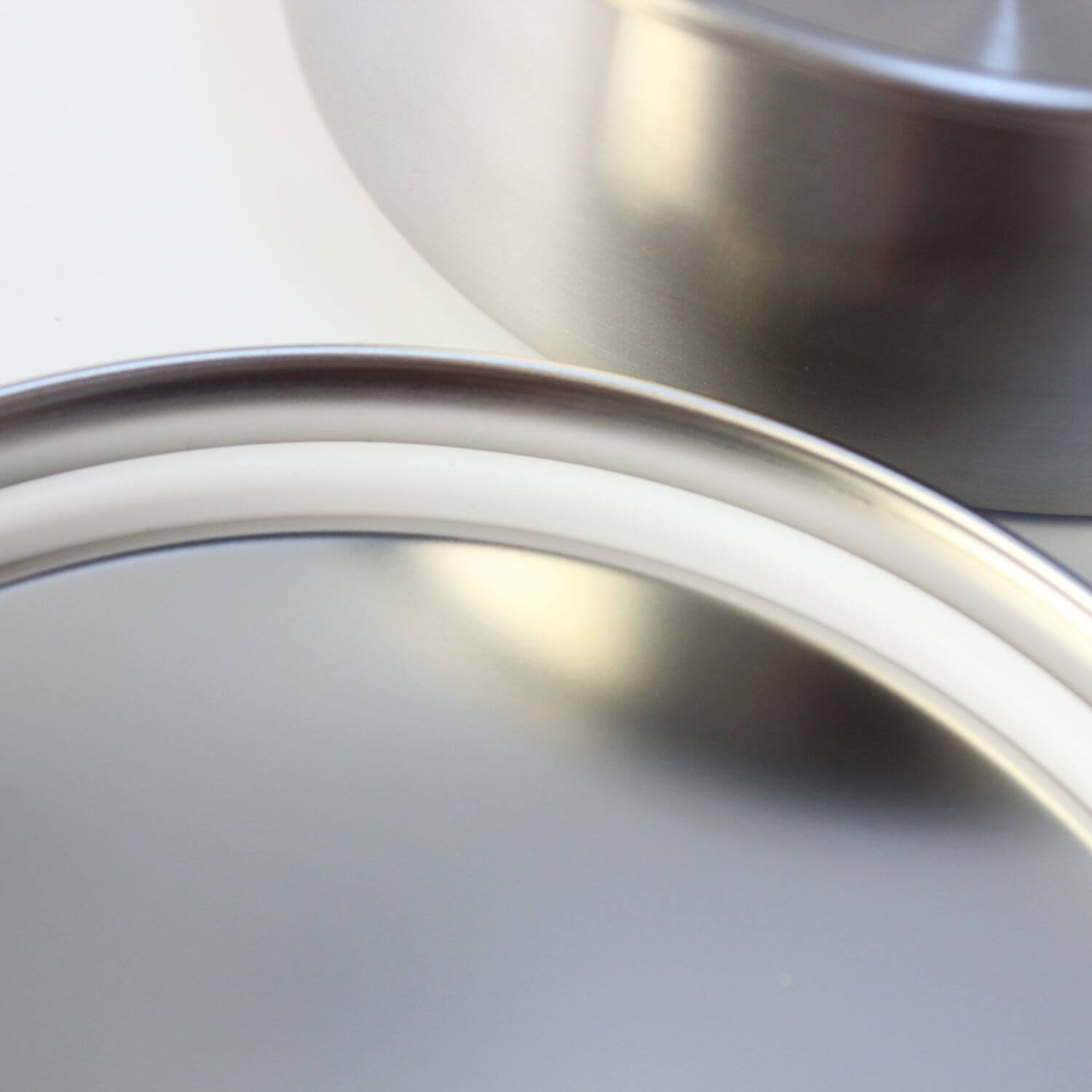 Stainless Steel Round 1 Tier Bento Box | Made in Tsubame Sanjo Japan