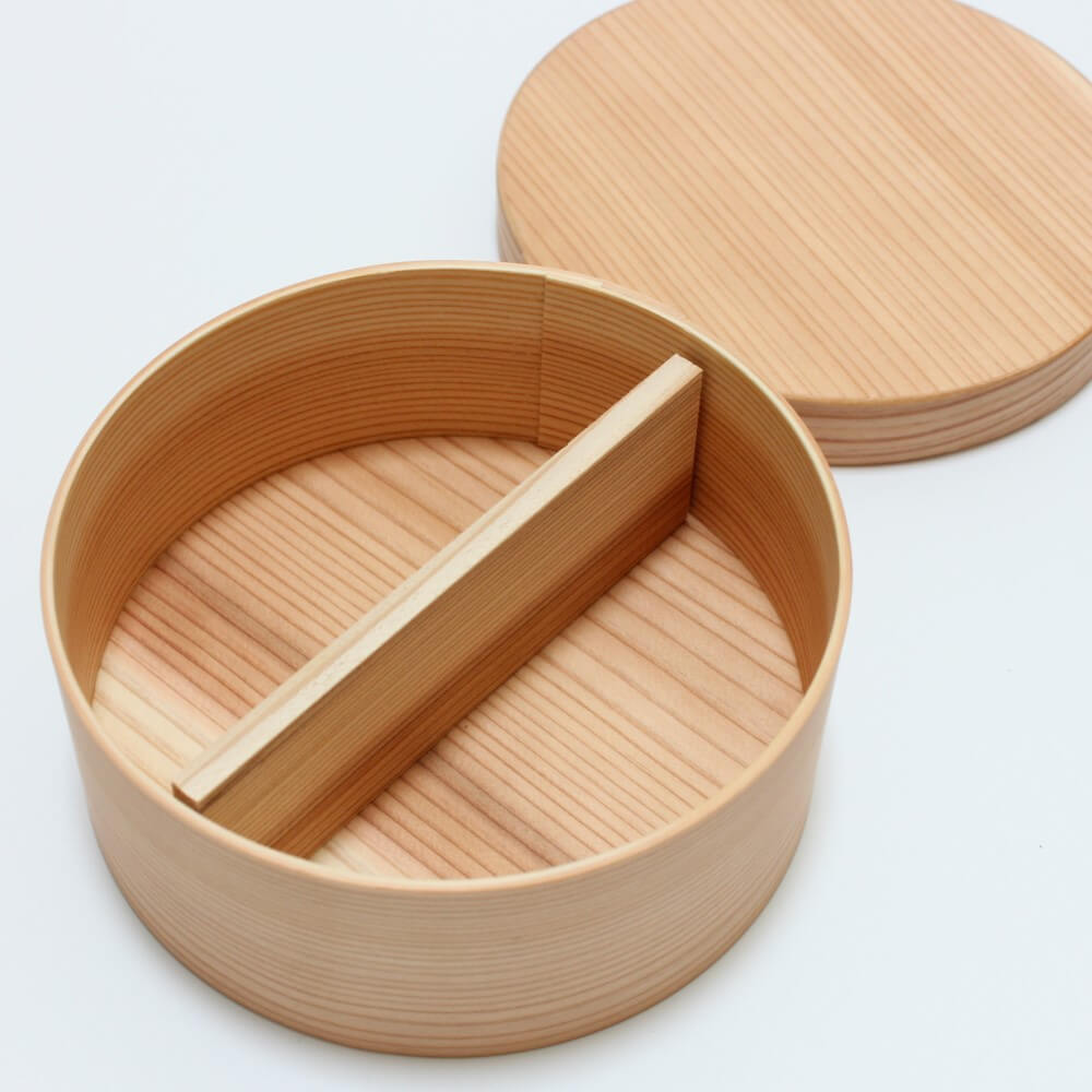 inside marukorori round magewappa bento box