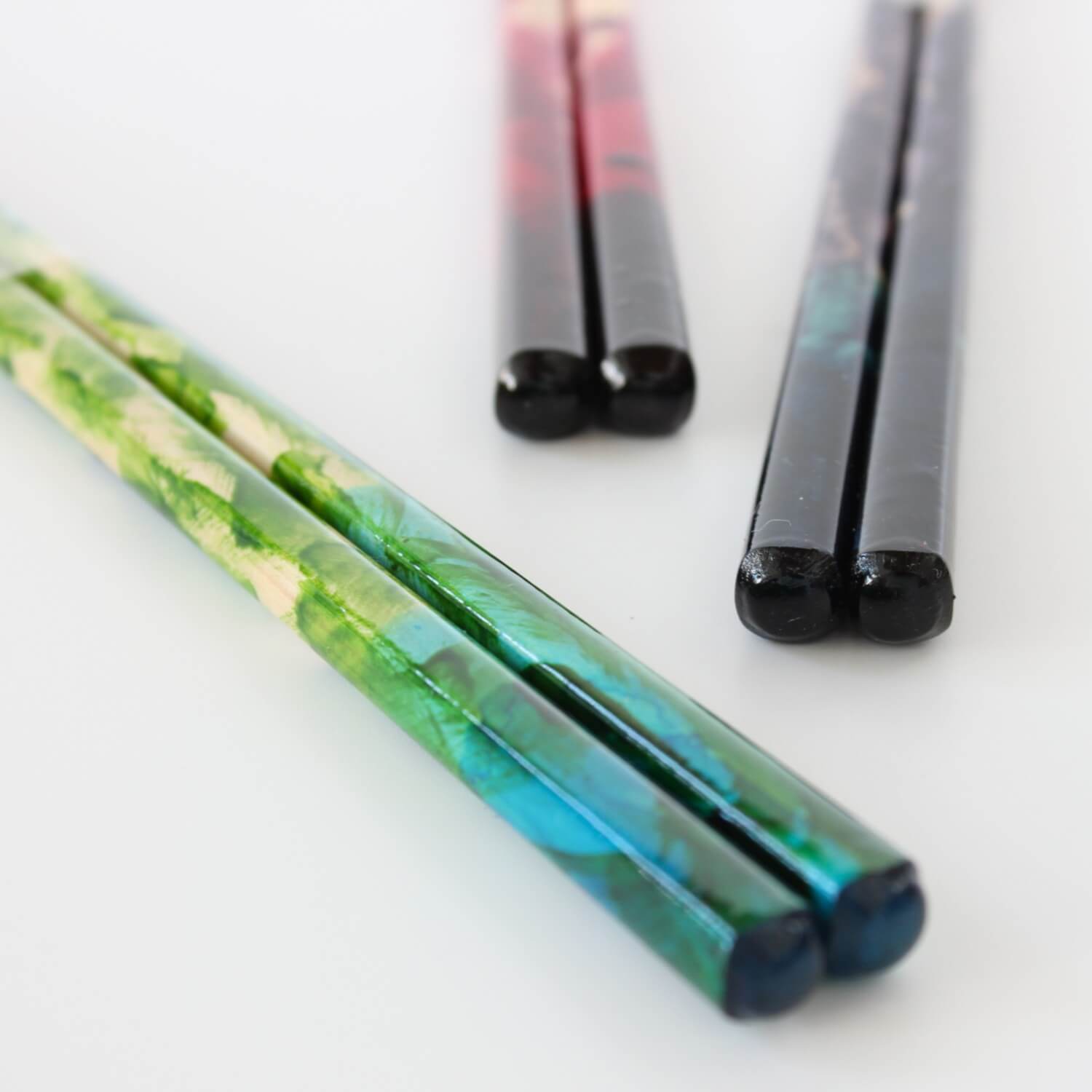 iroha spring green chopsticks close up