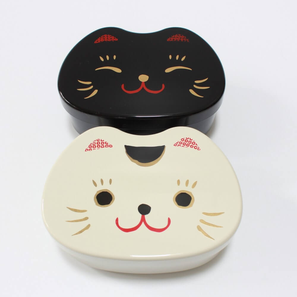 maneki cat face white and black bento boxes