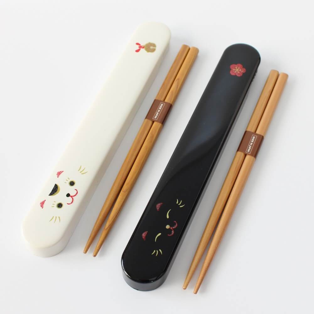 maneki cat white and black chospticks case sets
