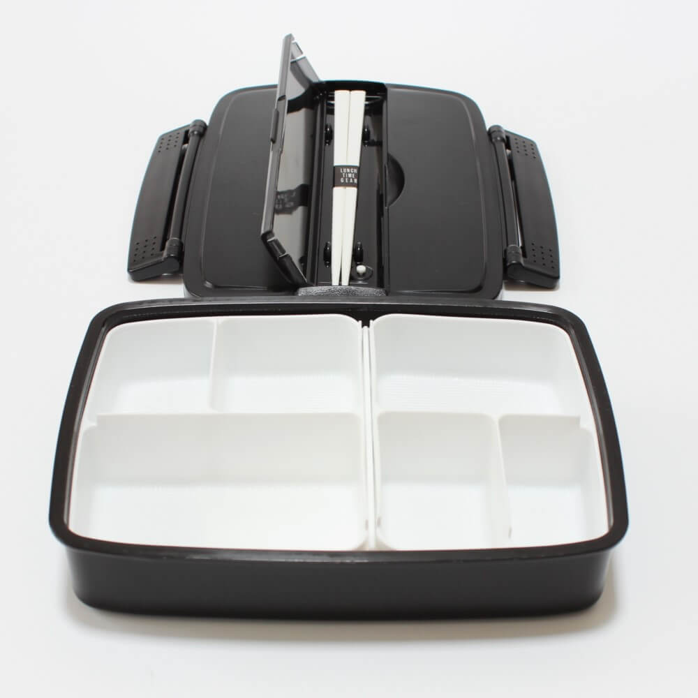 modern plus bento box lid removed