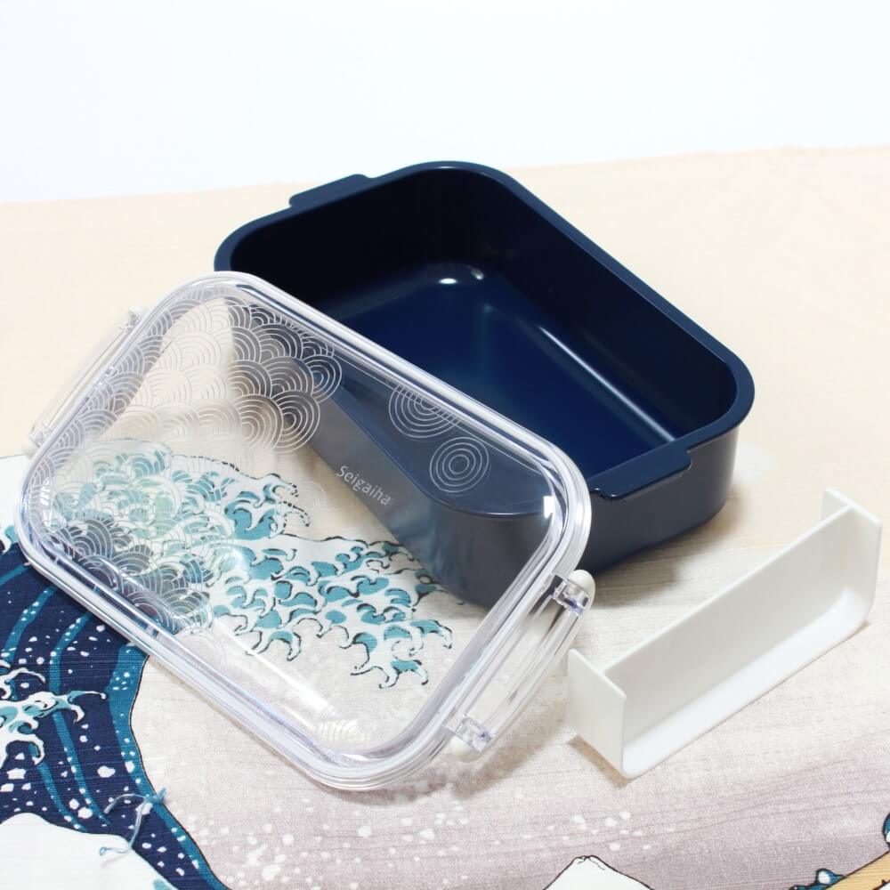 seigaiha koku blue bento box with lid open