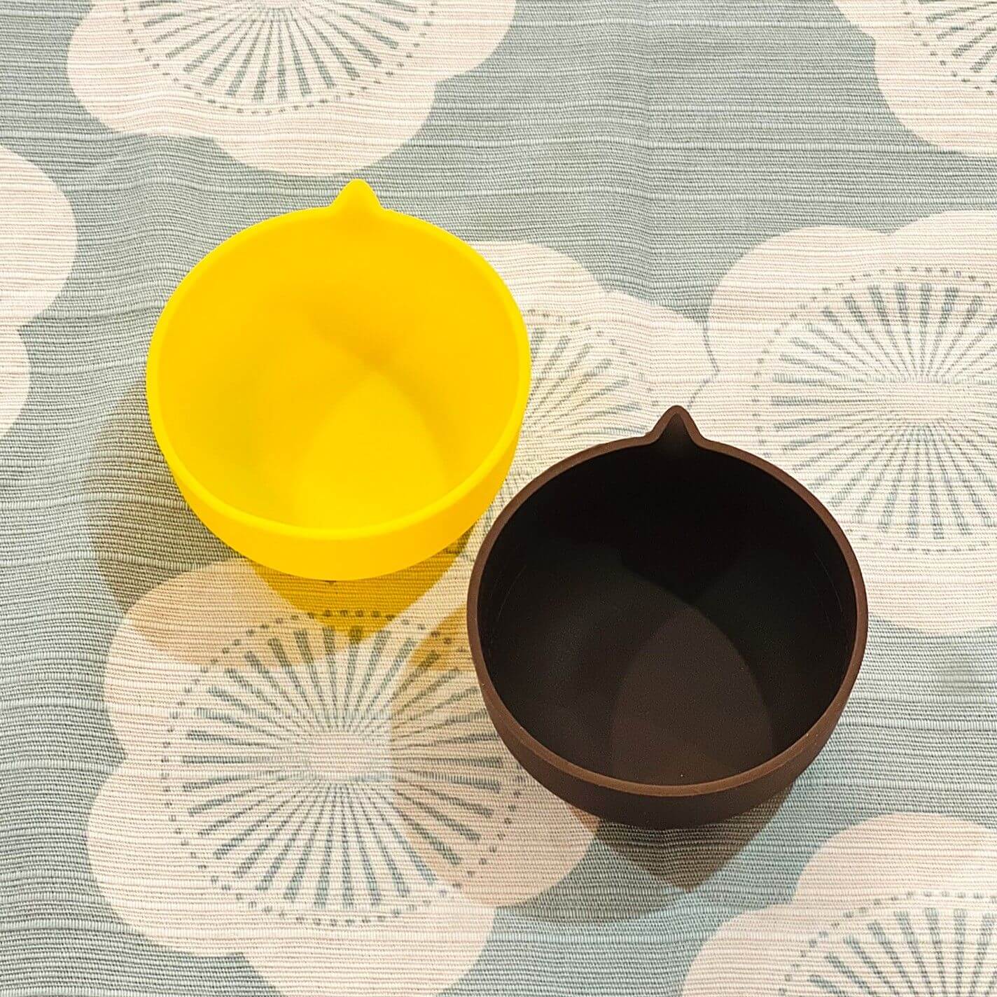 yellow and brown silicone sauce cups