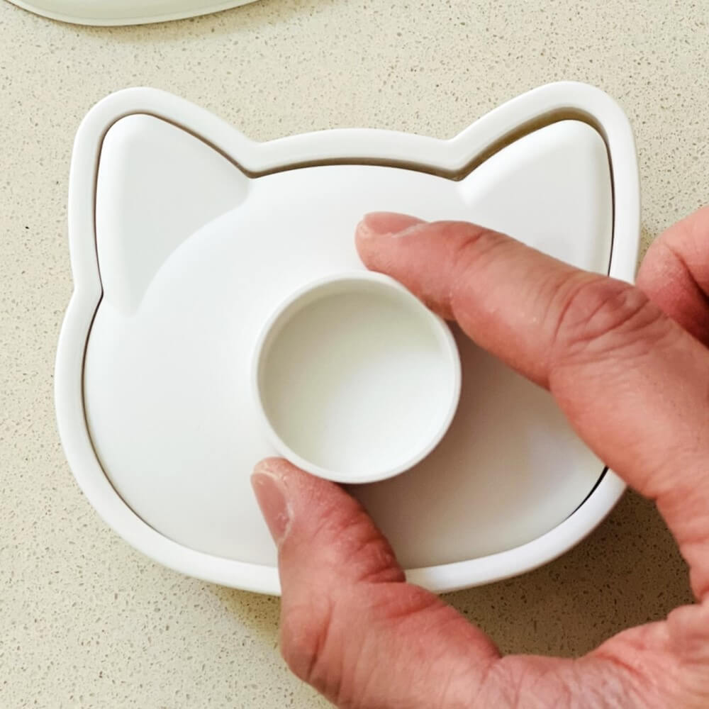 step 4 make cat onigiri