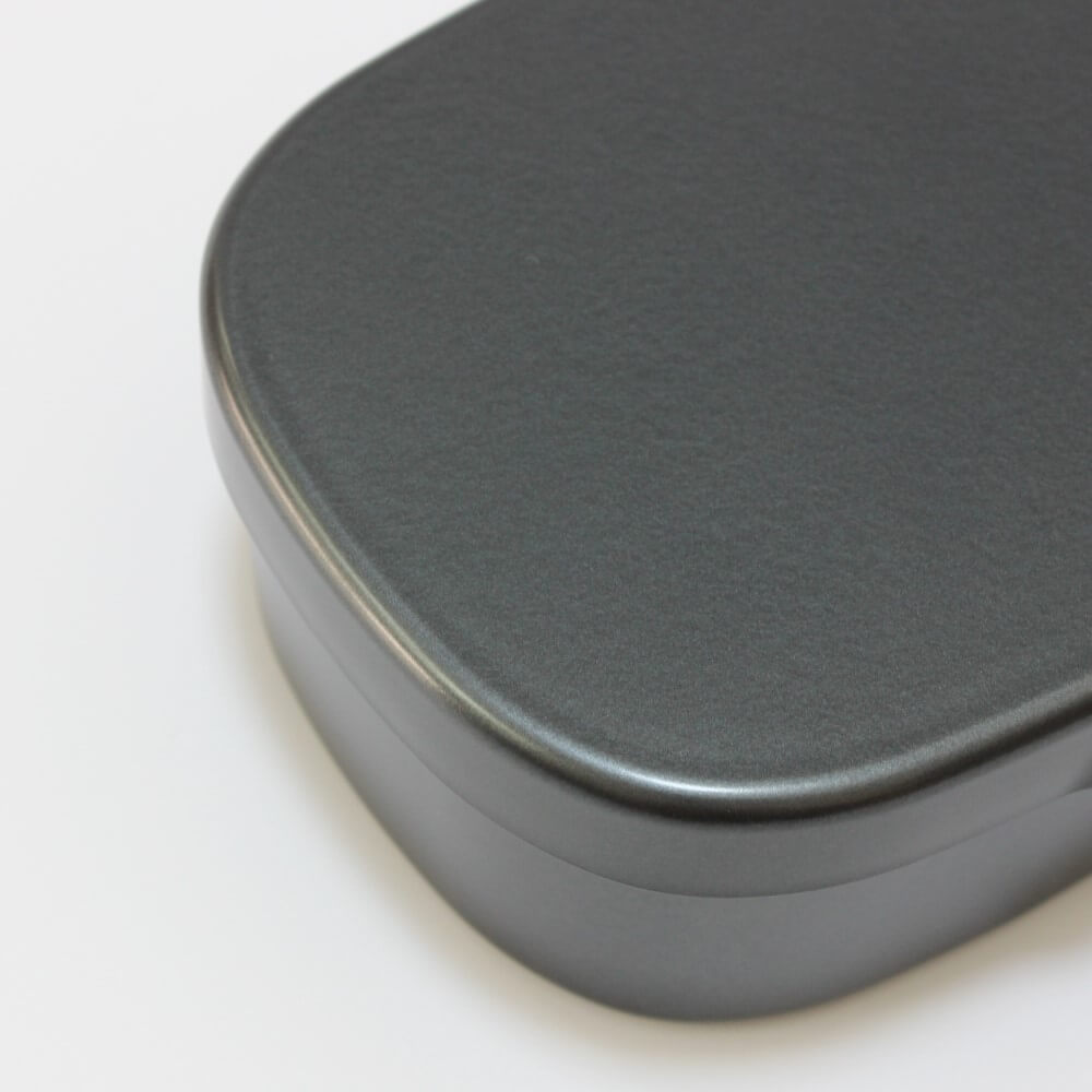 top of lid metallic black bento box