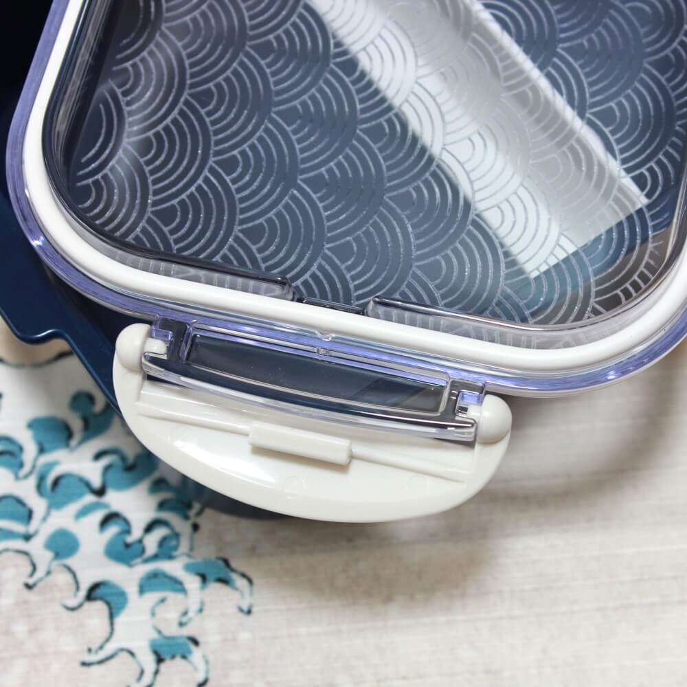 underside of lid latch seigaiha koku blue bento box