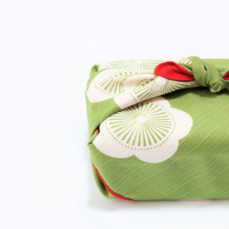 Majime Life Isa monyo double sided reversible furoshiki Japanese plum red green bento box wrapping cloth made in japan close up