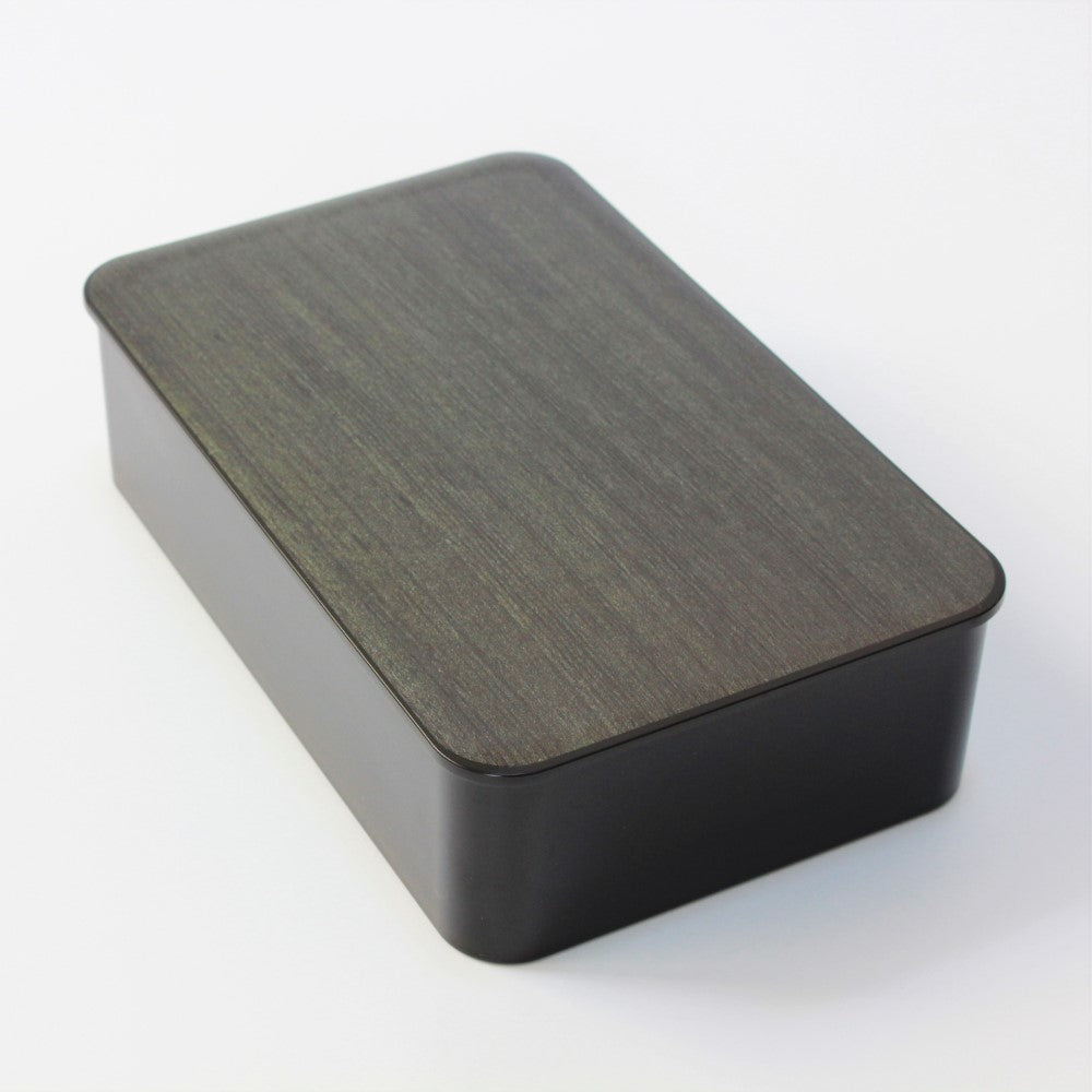 Walnut woodgrain tone lid bento box from Majime Life