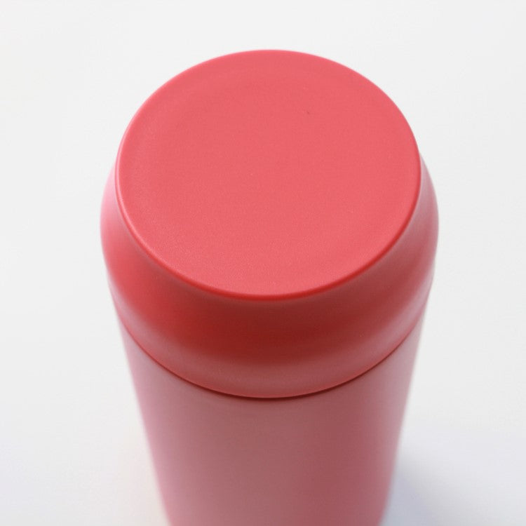 close up shot showing top surface of the lid of the allday drink bottle sold at majime life