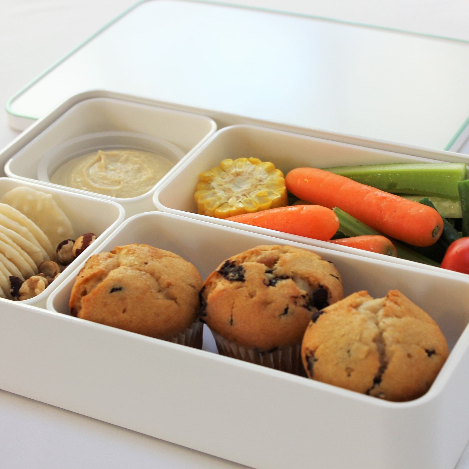 Majime Life Wakaba 1 tier picnic bento box from Japan with 4 inner containers Japanaese bento box  made in Japan grazing board charcuterie board